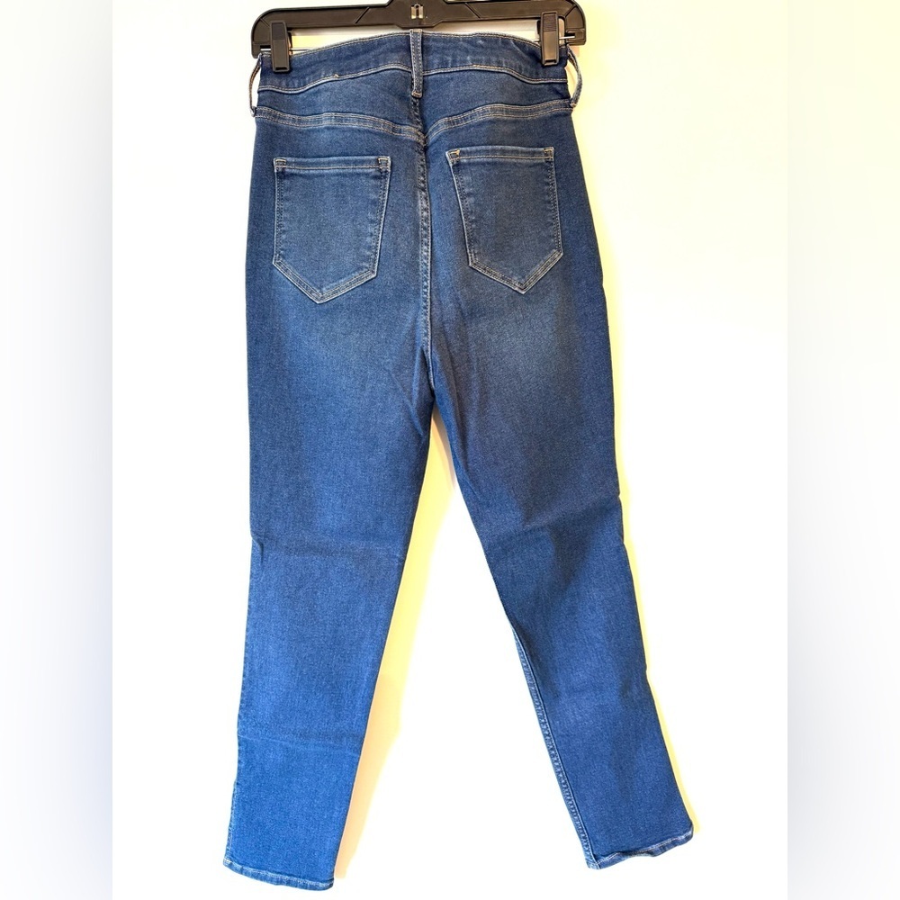 Old Navy 360 Stretch Extra High-Rise Rockstar Super Skinny Secret Smooth Pockets - Picture 2 of 4